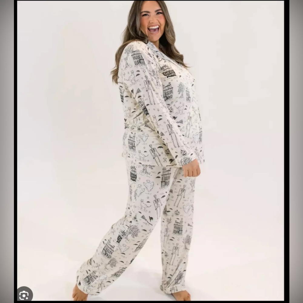 In My Sundays Women's Bone Top & Pant Pajama Set Size XL Halloween Pjs Intimates